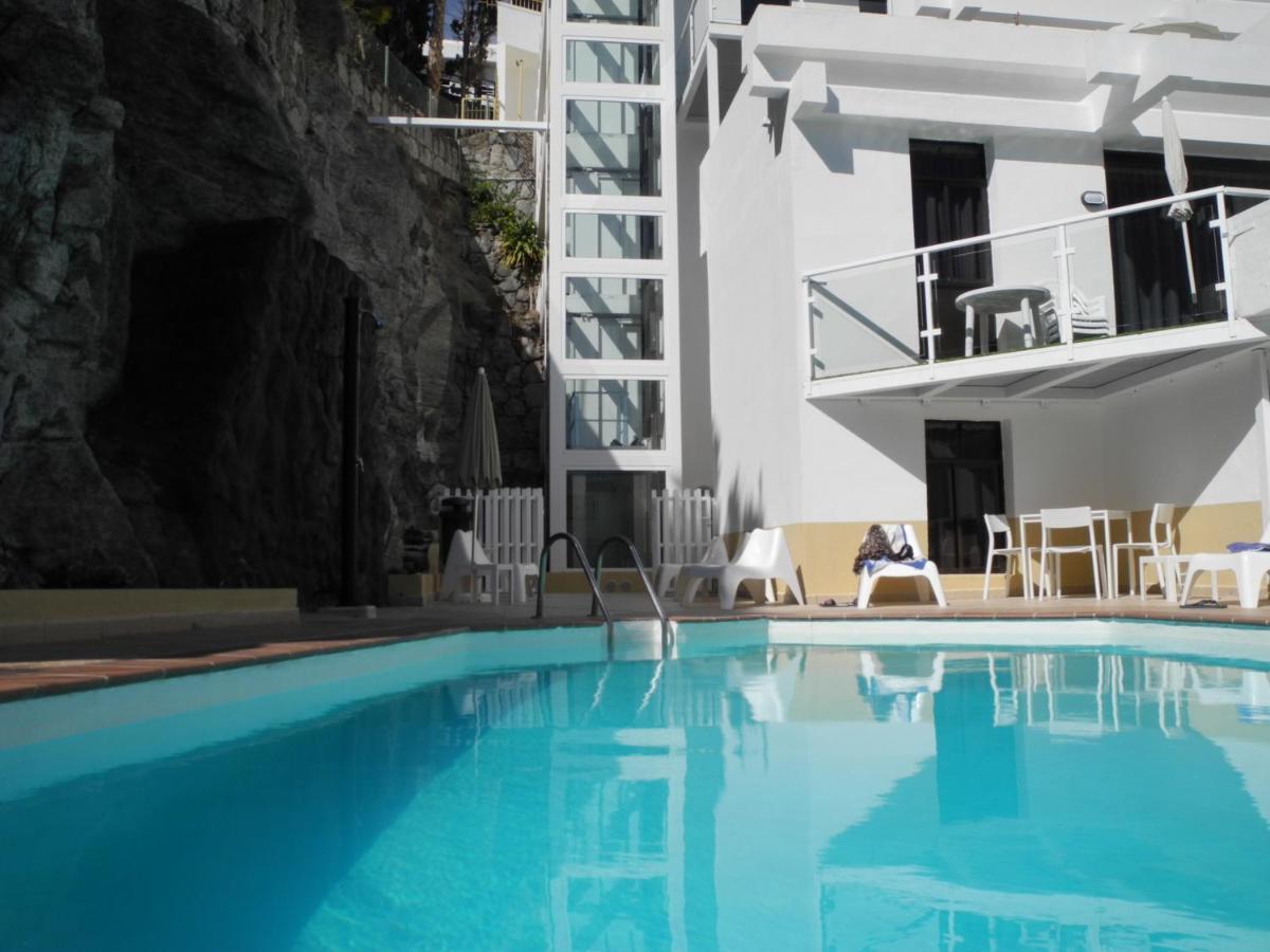 Mocanes Apartment